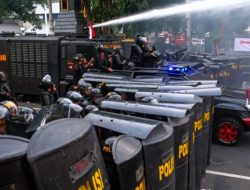 Wartawan Tempo Dibanting Aparat Saat Liput Aksi Mayday di Semarang