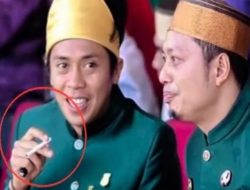 Ketua DPRD Enkerang Tertangkap Kamera Memegang Rokok saat Upacara Hardiknas 2025, Warganet Bereaksi