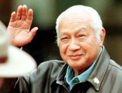 Puluhan Lembaga Internasional Desak Pemerintah Batalkan Usulan Gelar Pahlawan Nasional untuk Soeharto