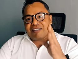 Islah Bahrawi Ungkap Modus Suap: “Uang Judol Dikemas dalam Bingkisan Kopi, Diantar ke Rumah Dinas Pak Menteri”