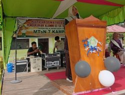 Pelepasan Siswa Kelas IX dan Pengukuhan Alumni Angkatan ke-56 MTsN 7 Kampar Tahun Pelajaran 2024/2025 Berlangsung Hikmat