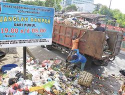 Warga Pekanbaru Diminta Buang Sampah Sesuai Jadwal di 80 TPS Resmi