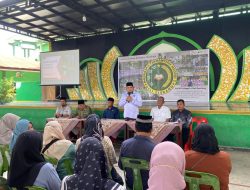 Kepala MTsN 2 Deli Serdang dan Pengurus Komite Bersilaturrahmi Dengan 352 Wali Murid Baru Yang Dinyatakan Lulus.