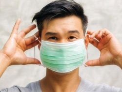 Tren Kasus Covid-19 Naik di Asia, Dokter Paru: Jangan Panik dan Pakai Masker!