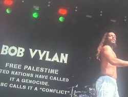 Bob Vylan Suarakan Kebebasan Palestina di Glastonbury, Israel Bereaksi Keras