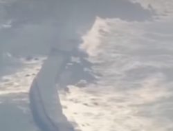 TSUNAMI HANTAM JEPANG SETELAH GEMPA 8,7 SR GUNCANG WILAYAH RUSIA TIMUR