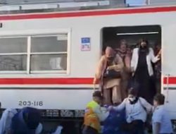 KRL Bogor–Jakarta Kota Anjlok, Penumpang Dievakuasi dan Operasional Terganggu