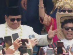 Presiden Prabowo Berjoget Bersama Menteri di Istana Negara Meriahkan HUT ke-80 RI