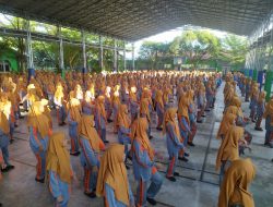 Senam Sehat dan Sarapan Bersama di MTsN 2 Deli Serdang Bentuk Komitmen Menerapkan KBC Yang Diinisiasi Kementerian Agama RI.