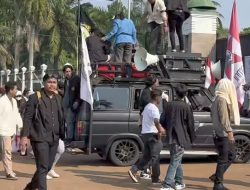 Kantor DPR RI Kembali Didatangi Pendemo, Suasana Ricuh Terkendali