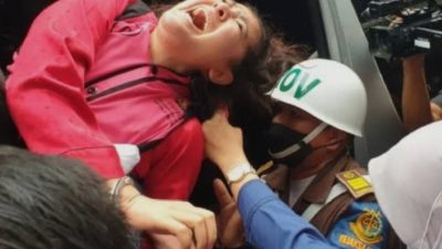 Dirut Mischa Hasnaeni Moen Menangis Histeris Saat Ditangkap Kejagung