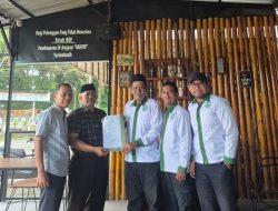 Zulfahmi Hasibuan Serahkan SK PD Pemuda NW Kota Medan Periode 2025 – 2030