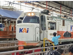 Jalur Pantura Lumpuh, 11 Perjalanan Kereta Api dari Jakarta Batal Akibat Banjir Pekalongan