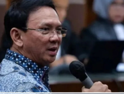 Ahok Minta Presiden dan Jajaran BUMN Diperiksa Saat Bersaksi di Sidang Korupsi Minyak Mentah