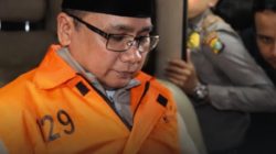 ‎KPK Sita Aset Rp100 Miliar Milik Eks Menag Yaqut, Termasuk Dolar, Riyal, dan Mobil Mewah