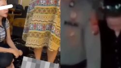 Sebuah video yang memperlihatkan seorang wanita diduga menginjak kitab suci Al-Qur’an beredar luas di media sosial dan memicu kemarahan publik. Peristiwa tersebut sontak menjadi perbincangan hangat serta menimbulkan reaksi keras dari masyarakat.