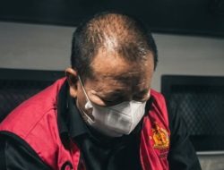 Mantan Gubernur Lampung Arinal Djunaidi Resmi Ditahan Kejati, Diduga Korupsi Rp268 Miliar ‎