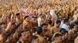 Ribuan PPPK Demo di Kantor Wali Kota Tidore, Tolak Dirumahkan dan Tuntut Kepastian Status