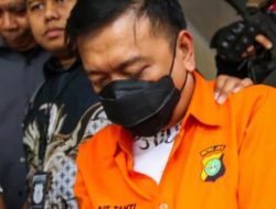 Kawal Ketat Brimob, Polda Metro Jaya Limpahkan Tersangka Don Ritto dan Barbuk Rp536 Miliar ke Kejagung