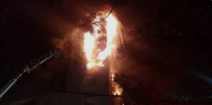 Kebakaran Hebat Yang Melanda Gedung Bapenda DKI Jakarta