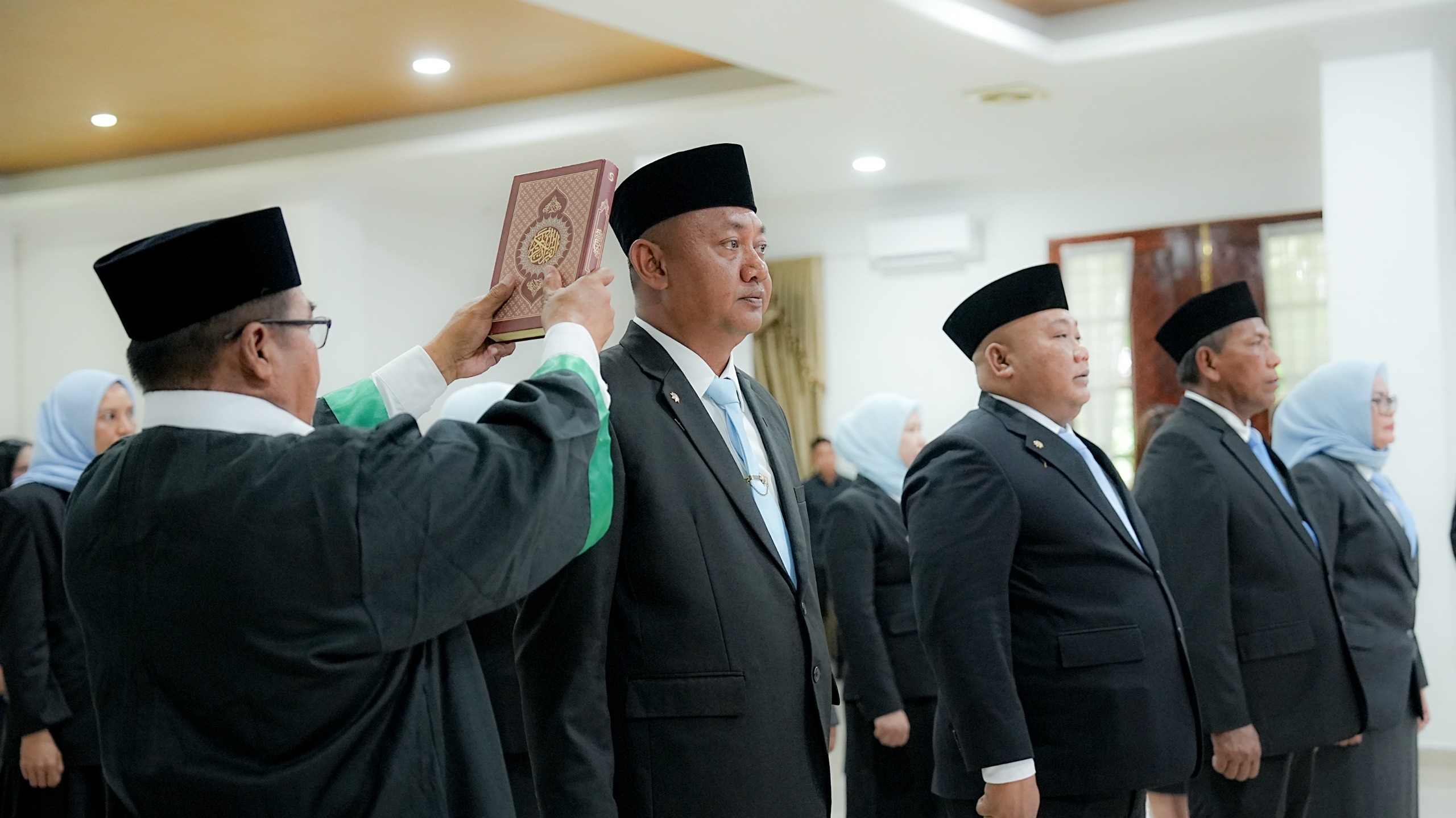 17 Pejabat Pemkab Deli Serdang Dilantik, Wabup Lom Lom: Jangan Bekerja Sendiri-Sendiri