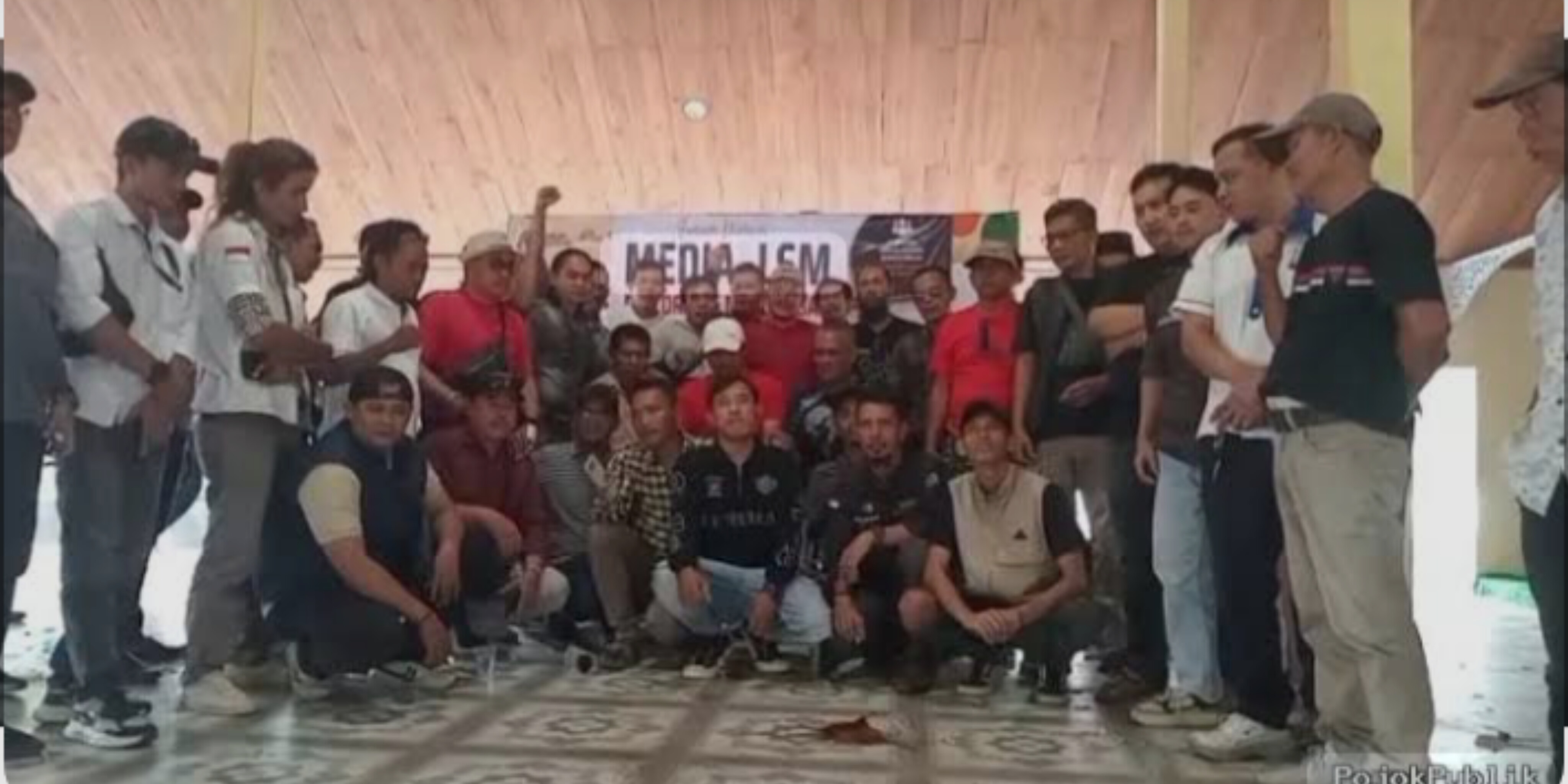 Gabungan Wartawan LSM dan Aktivis Resmi Tempuh Jalur Hukum Atas Dugaan Pencemaran Nama Baik Akun TikTok Abah 8 0