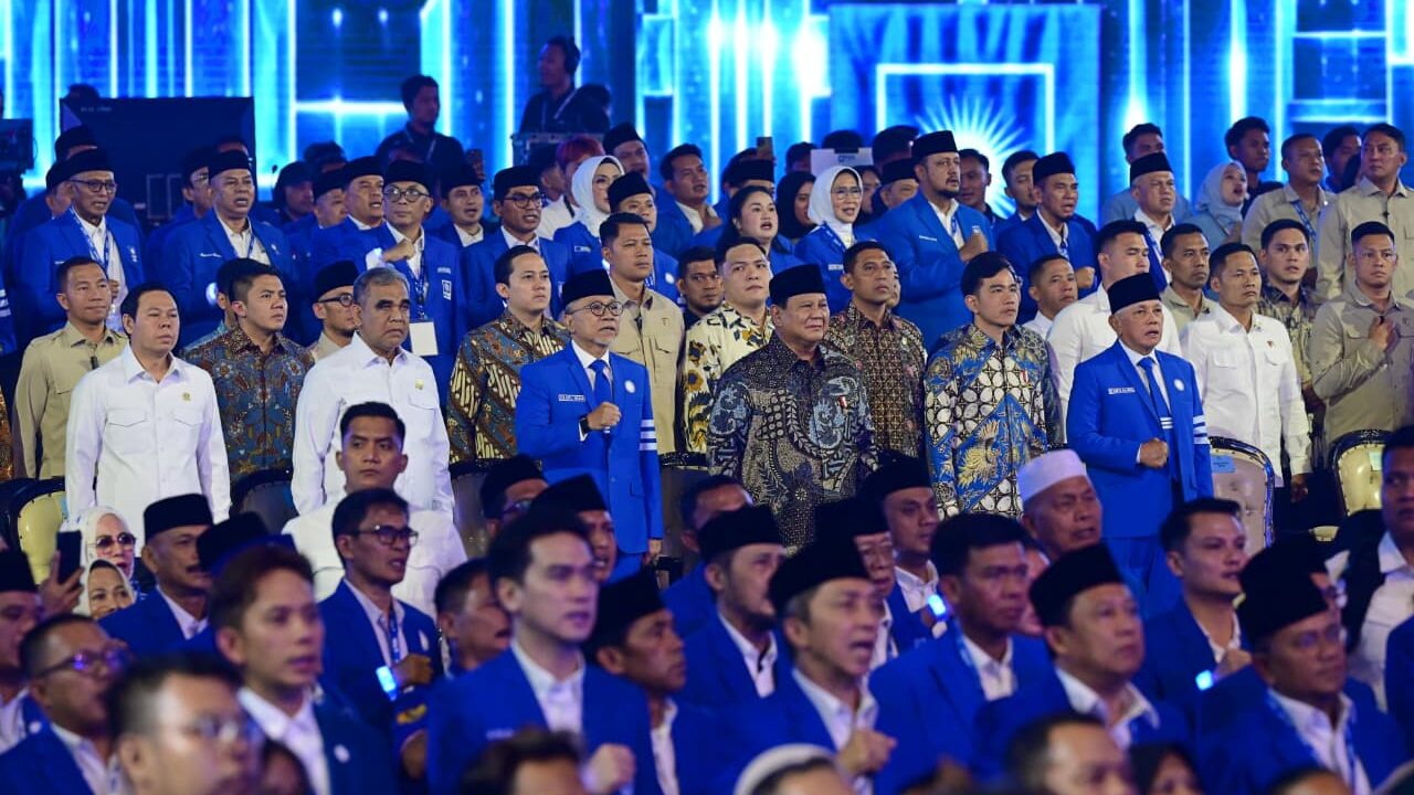 Presiden Prabowo Subianto bersama kader PAN dalam perayaan HUT ke-28 PAN di JICC, Jakarta, 18 September 2026. ( Dok : BPMI Setpres )