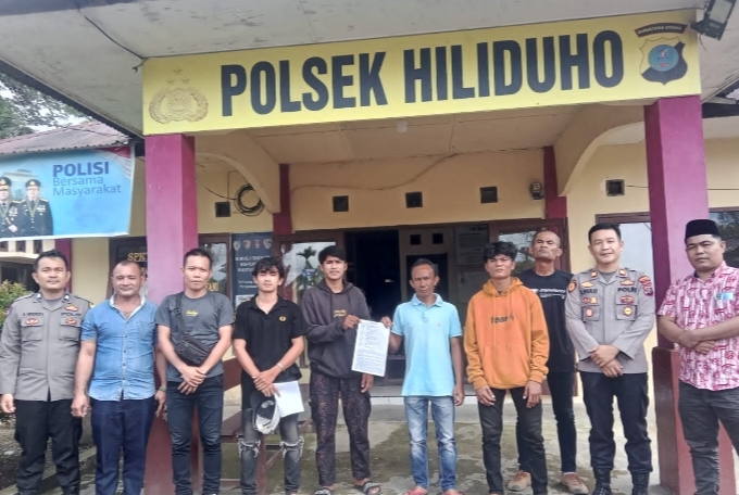 Kapolsek Hiliduho Mediasi Perselisihan Pekerja KDMP, Kedua Belah Pihak Sepakat Berdamai