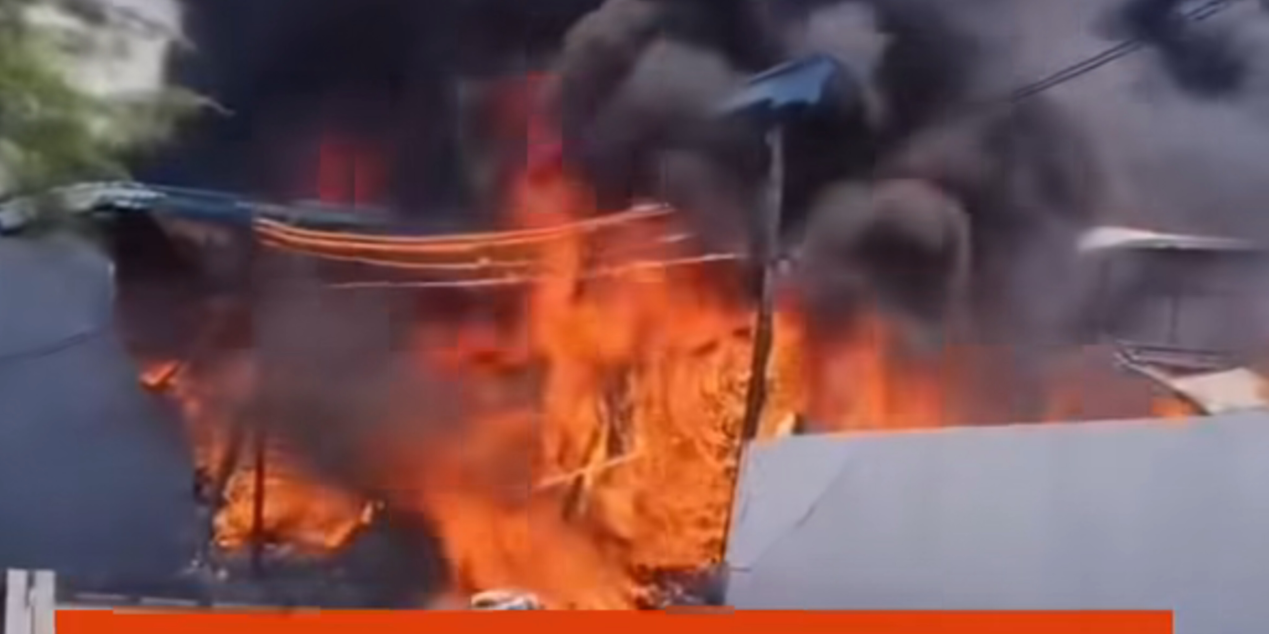 Kebakaran Hebat Landa Kawasan Pergudangan Kosambi Permai Tangerang, 28 Gudang Hangus Terbakar