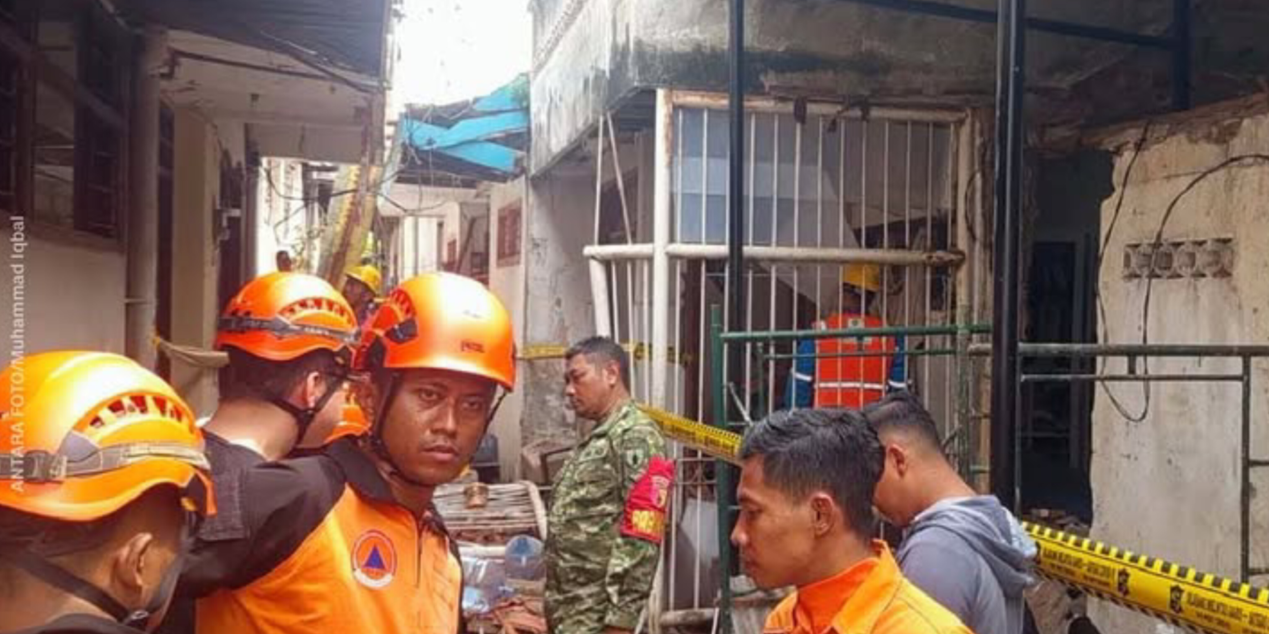 Ledakan Diduga Tabung Gas Guncang Surabaya, Belasan Rumah Rusak dan Dua Lansia Terluka